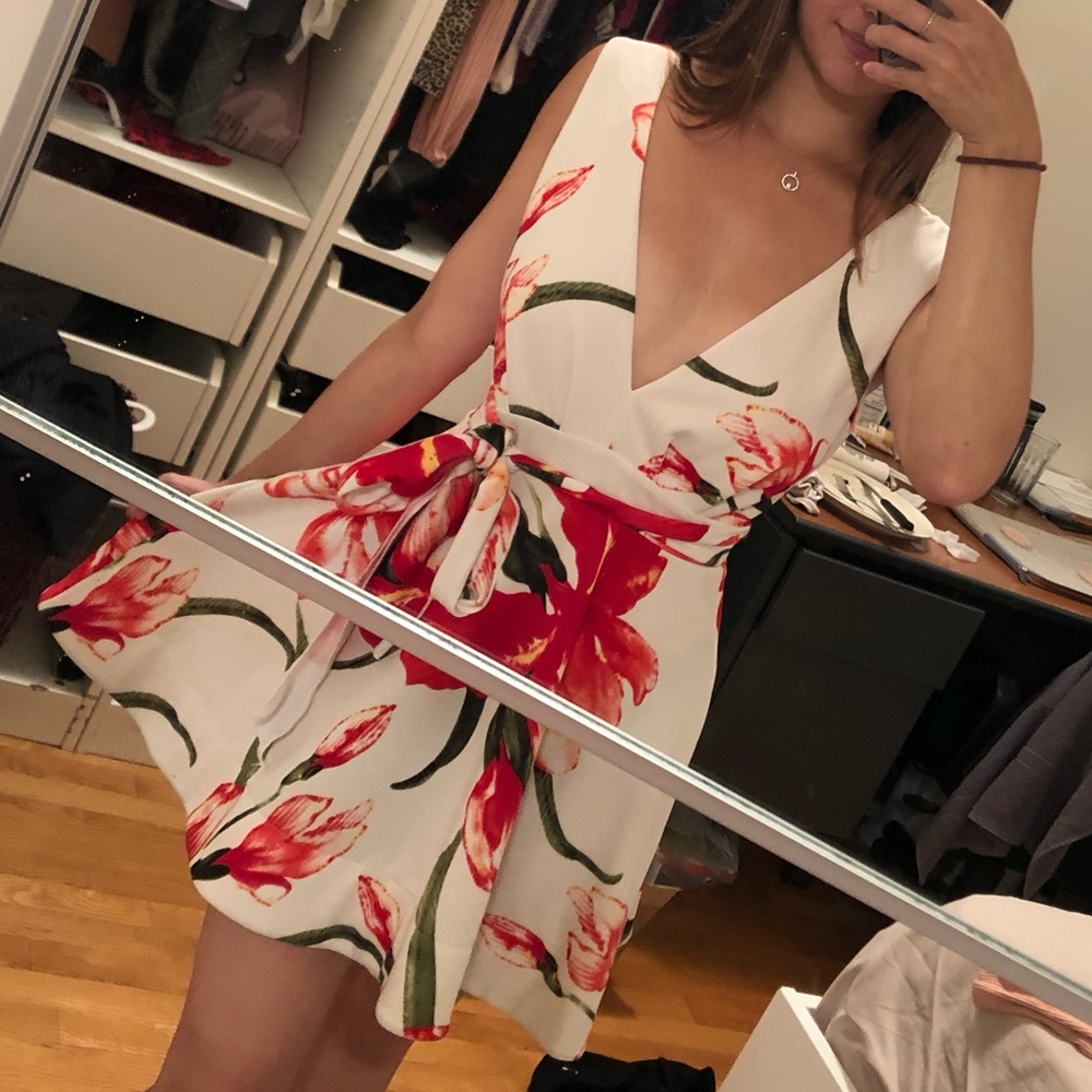 CLUB MONACO - Elegant floral dress